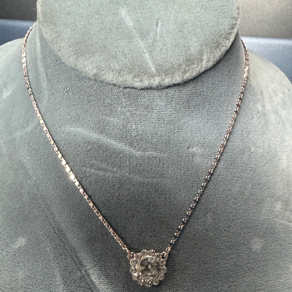 Elegant Silver Necklace with Crystal Pendant